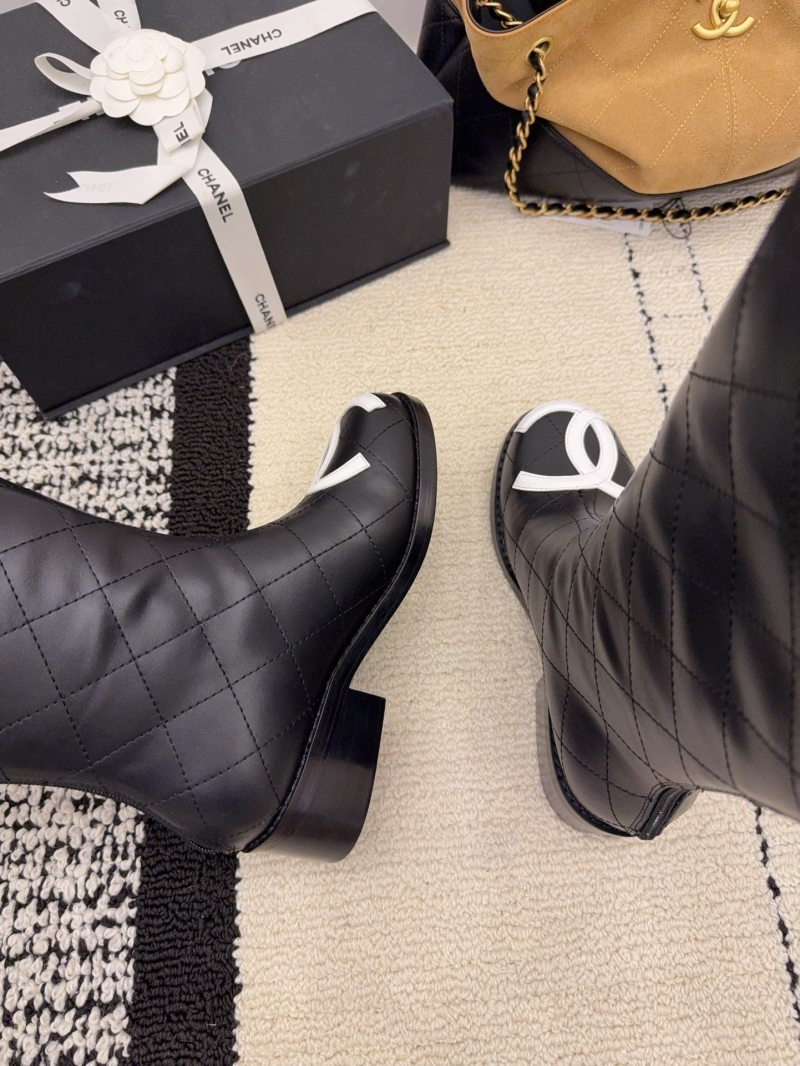 Ch**el boots